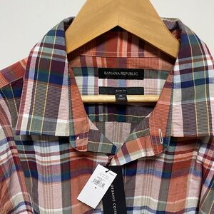 Banana Republic Red and Blue Casual Button Down Shirt